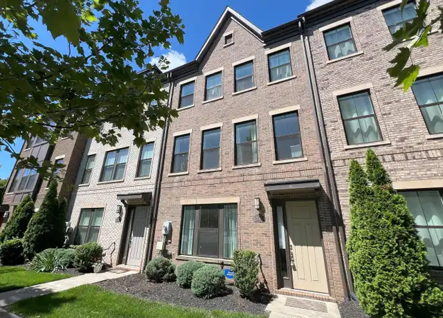 Property at 13666 Air and Space Museum Pkwy, Herndon, VA, 20171, 5 beds, 4.5 baths, [object Object]