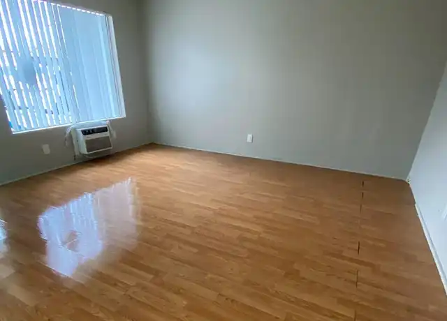 Property at 1356 W Stoneridge Ct Unit 5, Ontario, CA, 91762, 1 bed, 1 bath, [object Object]
