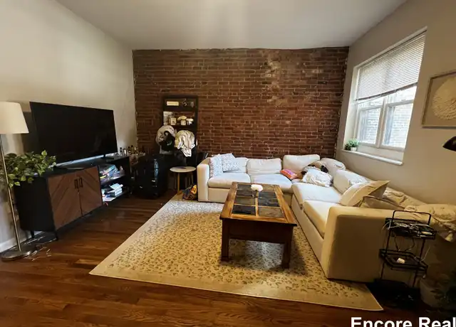 Property at 15 Stearns Rd #2, Brookline, MA, 02446, 3 beds, 1 bath, [object Object]