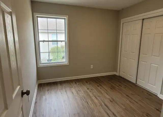 Property at 2944 NW Mill Pl, Blue Springs, MO, 64015, 3 beds, 2 baths, [object Object]