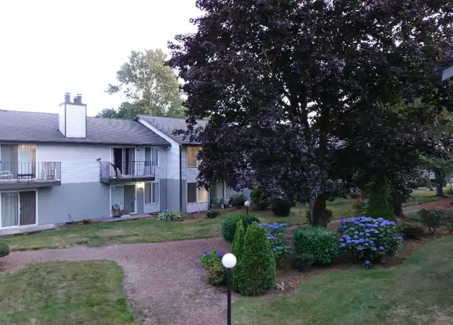 Property at 1840 Central Pl S Unit C24, Kent, WA, 98030, 1 bed, 1 bath, [object Object]