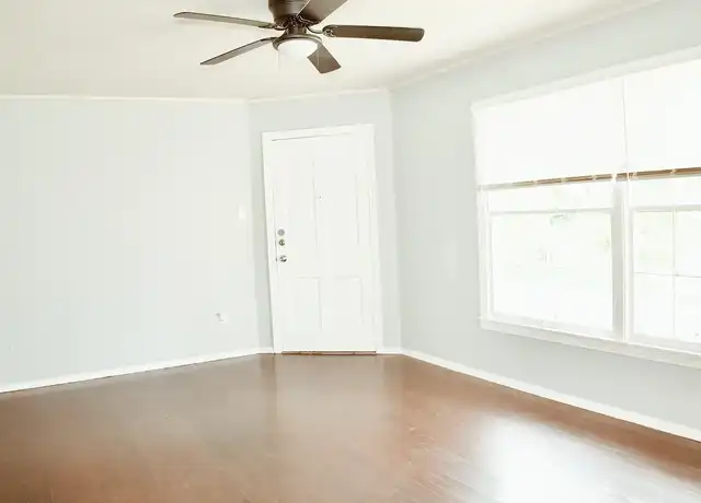 Property at Brookview Hills - 3400 W Brookview Dr, Waco, TX, 76710, 1-2 bed, 1 bath, [object Object]