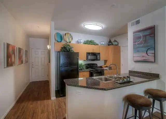 Property at 110 W Bell Rd, Phoenix, AZ, 85023, 2 beds, 2 baths, [object Object]