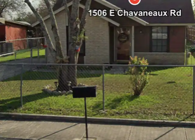Property at 1506 E Chavaneaux Rd, San Antonio, TX, 78214, 3 beds, 1 bath, [object Object]