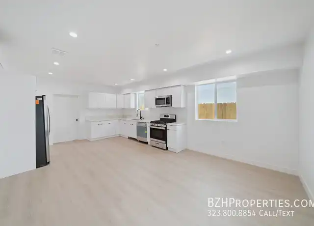 Property at 5655 Case Ave Unit 3, North Hollywood, CA, 91601, 3 beds, 1.5 baths, [object Object]