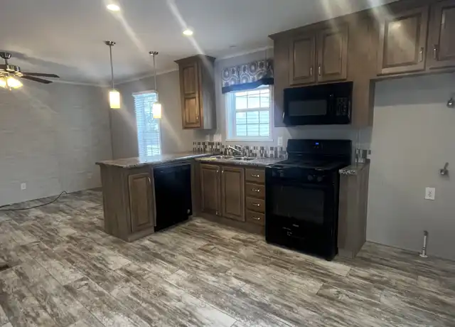Property at 62 Starling Dr, Swartz Creek, MI, 48473, 2 beds, 1 bath, [object Object]