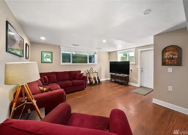 Property at 1415 G St SE, Auburn, WA, 98002, 1 bed, 1 bath, [object Object]
