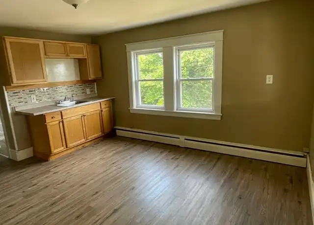 Property at 65 Kennedy Memorial Dr Apt 3, Waterville, ME, 04901, 3 beds, 1 bath, [object Object]