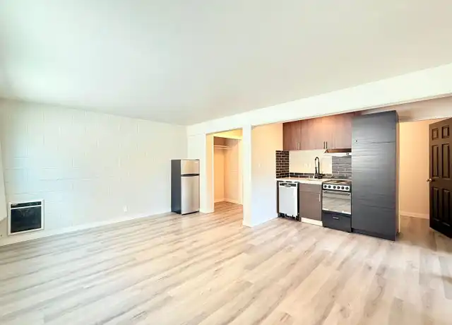 Property at 219 Queen Anne Ave N Unit 304, Seattle, WA, 98119, 2 beds, 1 bath, [object Object]