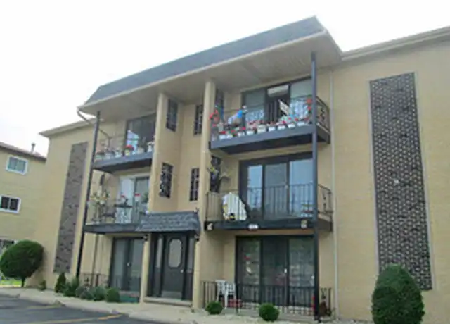 Property at 8854 N Chester Ave Unit 1S, Niles, IL, 60714, 2 beds, 1 bath, [object Object]