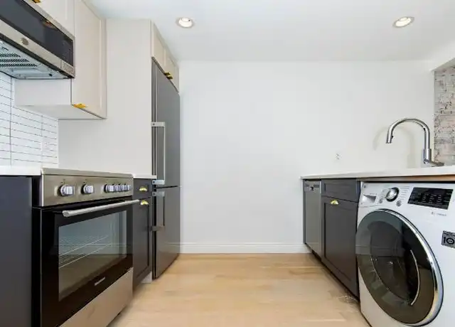 Property at 51 W 11th St Unit B2, New York, NY, 10011, 1 bed, 1 bath, [object Object]