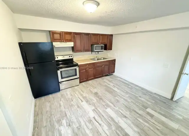 Property at 605 S J St Unit 1A, Lake Worth Beach, FL, 33460, 1 bed, 1 bath, [object Object]