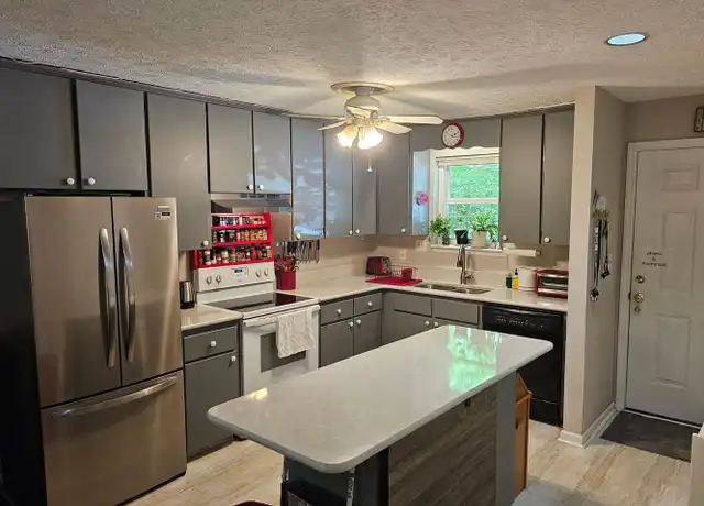 Property at 117 Oxford Ct, Athens, GA, 30606, 2 beds, 2 baths, [object Object]