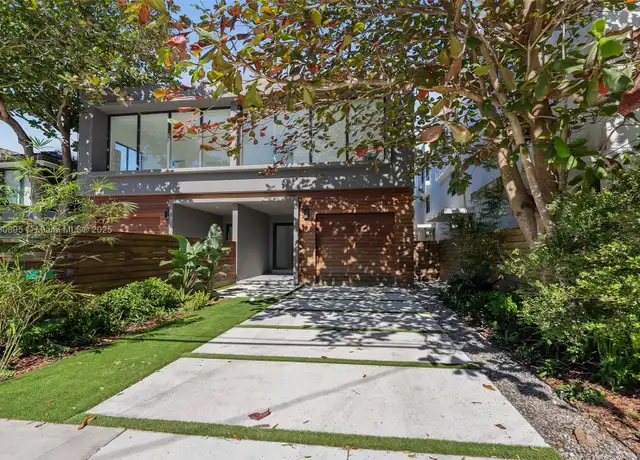 Property at 2984 Coconut Ave, Miami, FL, 33133, 4 beds, 3.5 baths, [object Object]