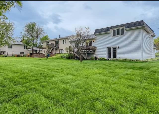 Photo of 1687 Schmale Rd, Glendale Heights, IL 60139