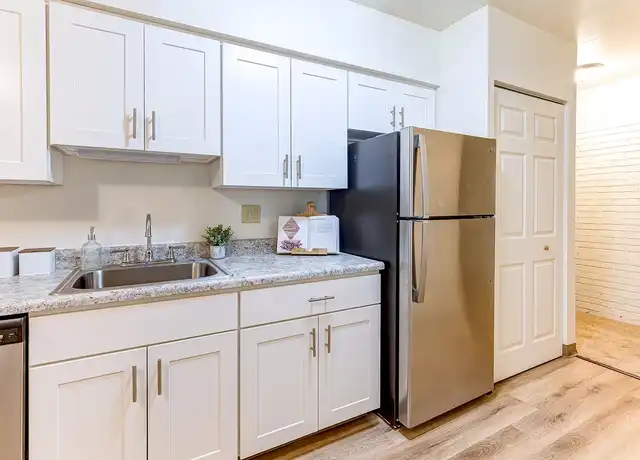 Property at Pipestone Properties - 5 Memorial Dr, Emsworth, PA, 15202, 1 bed, 1 bath, [object Object]