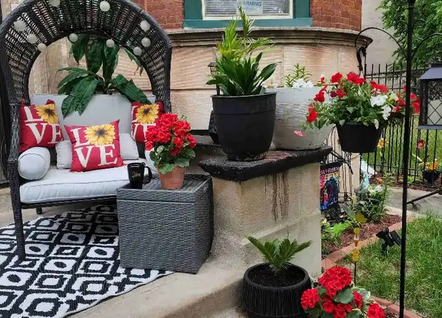Property at 5822 S Indiana Ave Apt 2, Chicago, IL, 60637, 4 beds, 2 baths, [object Object]