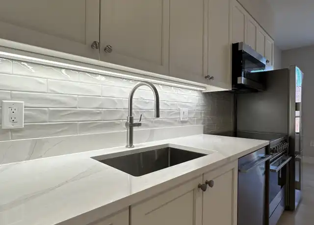Property at 197 Green St Unit 402, Jamaica Plain, MA, 02130, 0 beds, 1 bath, [object Object]