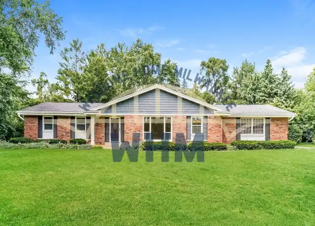 Property at 825 Poplar Creek Dr, Brookfield, WI, 53045, 3 beds, 2 baths, [object Object]