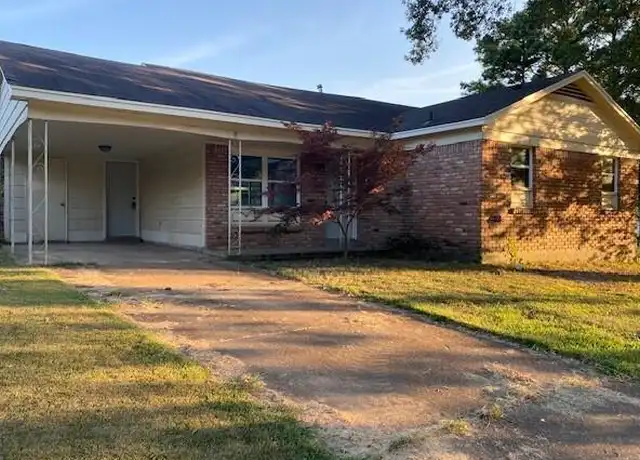 Property at 2151 Ashland Dr, Southaven, MS, 38671, 3 beds, 1 bath, [object Object]