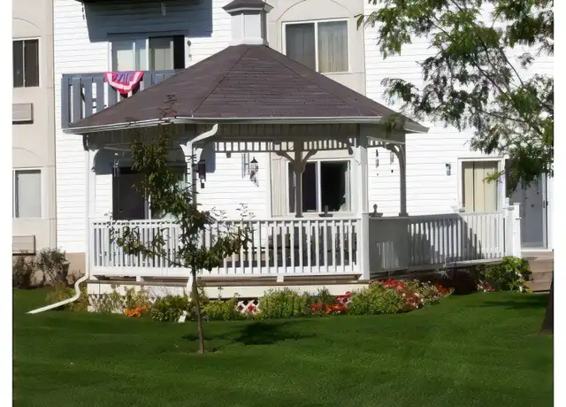 Property at 1850 Huebbe Pkwy Unit RB-220, Beloit, WI, 53511, 1 bed, 1 bath, [object Object]