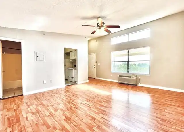 Property at 701 W Sycamore St Unit 306, Denton, TX, 76201, 0 beds, 1 bath, [object Object]