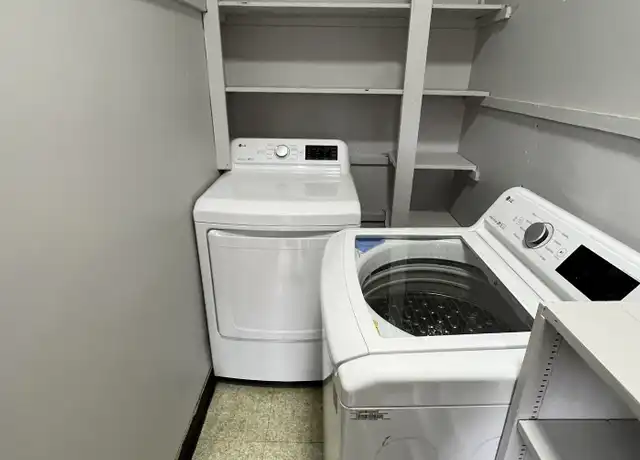 Property at 2200 Fenton St, Richmond, VA, 23231, 2 beds, 1 bath, [object Object]