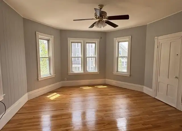 Property at 62 Harrison St Unit 2, Worcester, MA, 01604, 4 beds, 1 bath, [object Object]