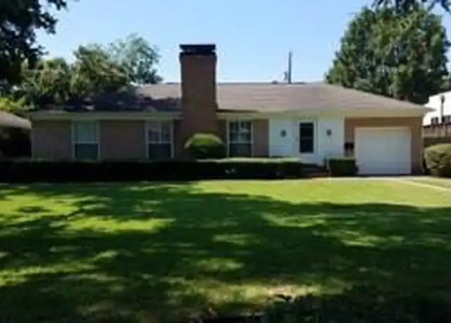 Property at 5752 Greenbrier Dr, Dallas, TX, 75209, 2 beds, 1 bath, [object Object]
