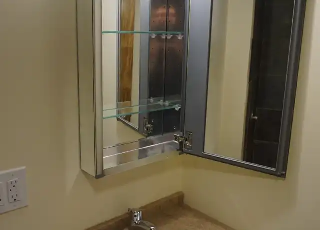 Property at 38 W Elm Ter Unit 3, Brockton, MA, 02301, 2 beds, 1 bath, [object Object]