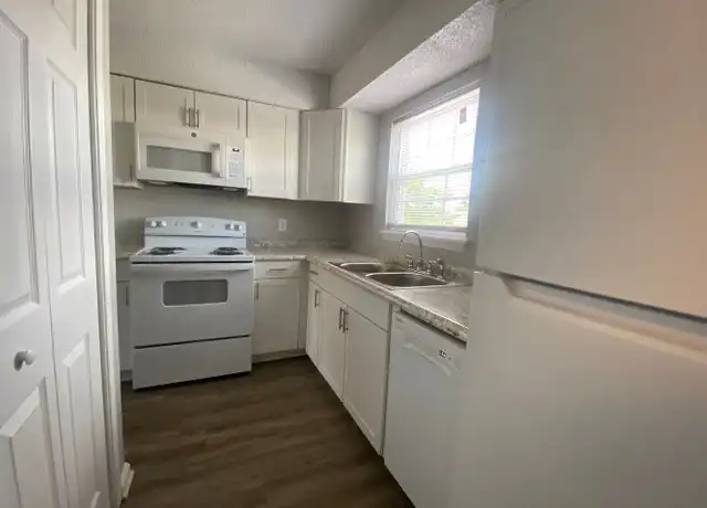 Property at 1436 SE Harbor Dr Unit 1360-D, Wilmington, NC, 28409, 2 beds, 2 baths, [object Object]