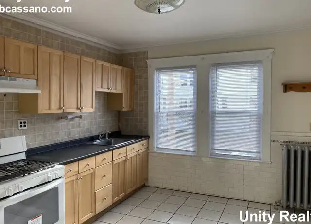 Property at 193 Willis Ave Unit 1, Medford, MA, 02155, 2 beds, 1 bath, [object Object]