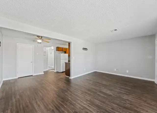 Property at 950 S 32nd St, Muskogee, OK, 74401, 1 bed, 1 bath, [object Object]