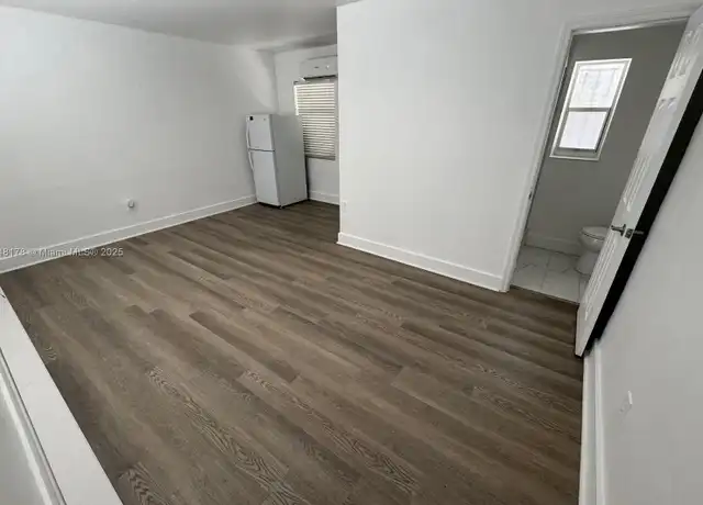 Property at 4 NW 64th St Unit 4, Miami, FL, 33150, 0 beds, 1 bath, [object Object]