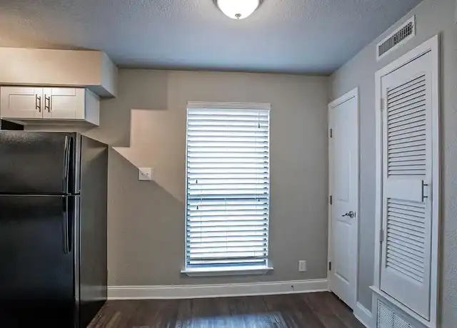 Property at The Square - 4316 Bull Creek Rd, Austin, TX, 78731, 0 beds, 1 bath, [object Object]