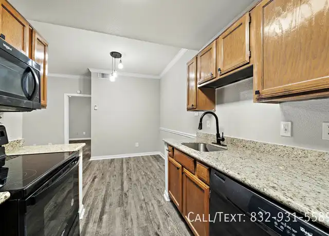 Property at 17200 N Gessner Rd Unit AAW1, Houston, TX, 77064, 1 bed, 1 bath, [object Object]