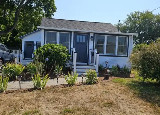 Property at 185 Shore Rd, Waterford, CT, 06385, 2 beds, 2 baths, [object Object]