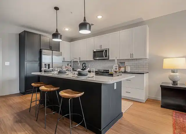 Property at The Union Apartments - 5800 Centennial Blvd, Nashville, TN, 37209, 0-1 beds, 1 bath, [object Object]