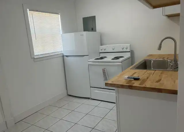 Property at 1117 N 19th Ave Unit 2, Hollywood, FL, 33020, 1 bed, 1 bath, [object Object]