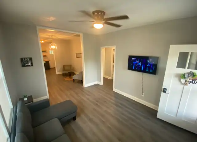 Property at 3509 W 10th St, Little Rock, AR, 72204, 2 beds, 1 bath, [object Object]