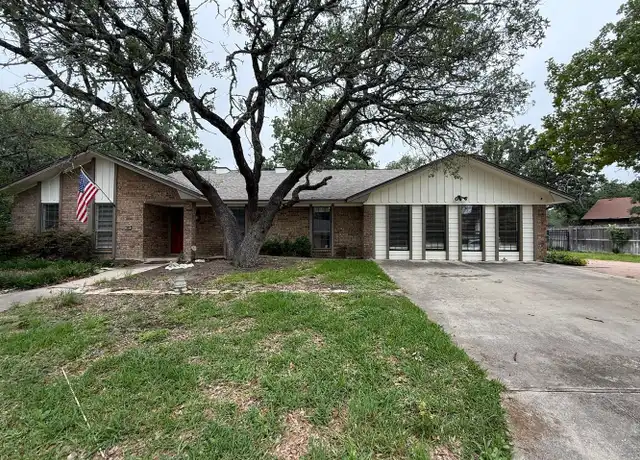 Property at 802 Wolf Trl, Harker Heights, TX, 76548, 3 beds, 2 baths, [object Object]