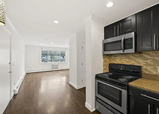 Property at 71 Oxford Ave, Cambridge, MA, 02138, 2 beds, 1 bath, [object Object]