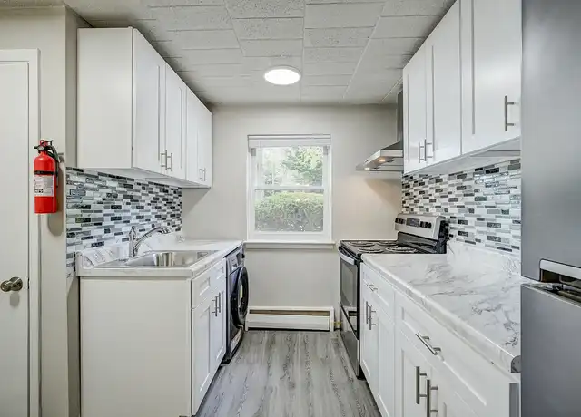 Property at Hillside Pointe Apartments - 2616 Philadelphia Pike, Claymont, DE, 19703, 1-2 bed, 1 bath, [object Object]