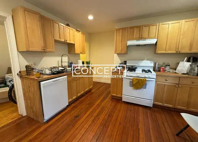 Property at 64 Pleasant St Unit 1CP, Cambridge, MA, 02139, 4 beds, 2 baths, [object Object]