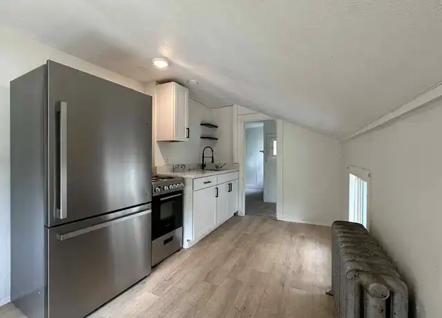 Property at 30 High St Unit 30H 2A, Bristol, CT, 06010, 1 bed, 1 bath, [object Object]
