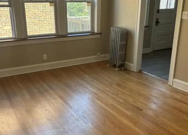 Property at 2540 E 78th St, Chicago, IL, 60649, 2 beds, 1 bath, [object Object]