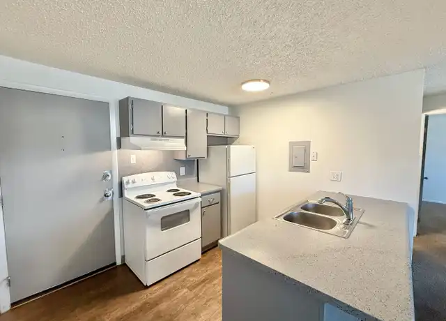 Property at 1691 Moore Ave Unit 9, Pueblo, CO, 81005, 1 bed, 1 bath, [object Object]