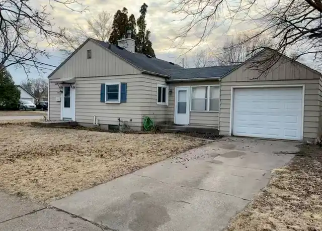 Property at 1921 State St, Cedar Falls, IA, 50613, 3 beds, 1 bath, [object Object]
