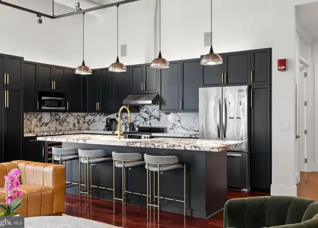 Property at 421 Chestnut St #203, Philadelphia, PA, 19106, 2 beds, 2 baths, [object Object]