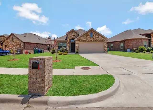 Property at 609 Beechwood Dr, Greenville, TX, 75402, 3 beds, 2 baths, [object Object]